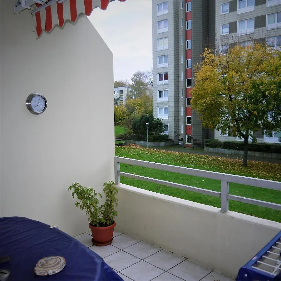 Messe Zimmer In Geteilter Wohnung Hannover 0*,